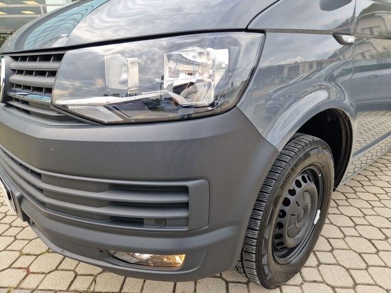 Volkswagen Caravelle 2.0 TDI DSG PC TRENDLINE 6 posti