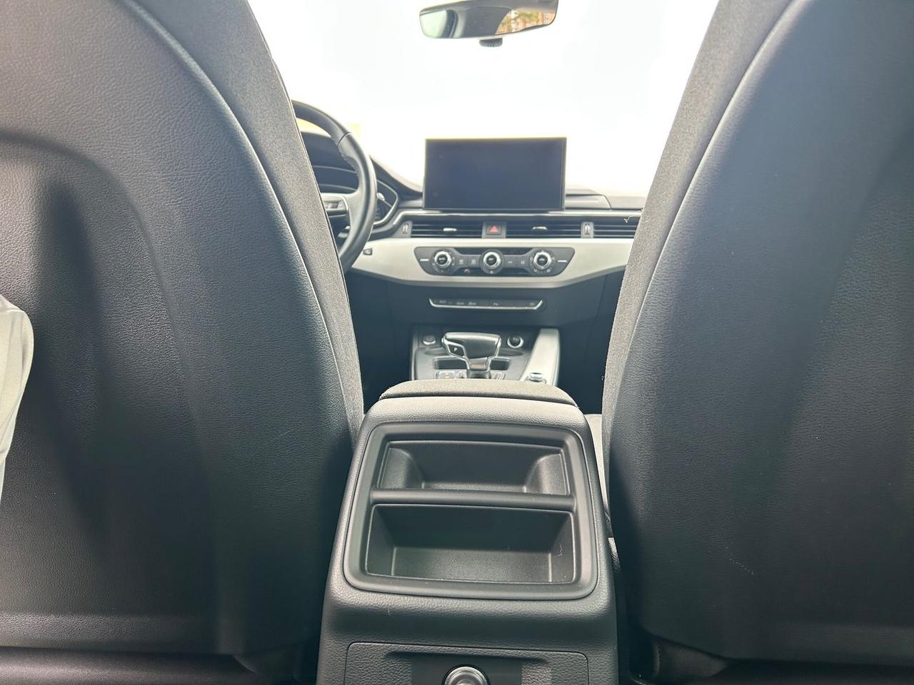 Audi A4 Business 2.0 30 TDI MHEV #9673