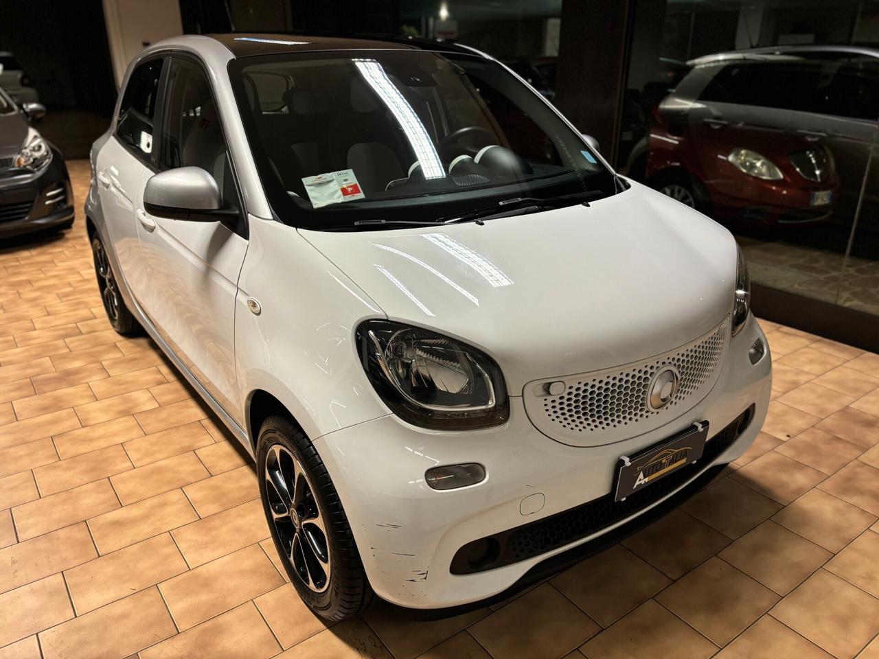 smart forFour 1.0 Prime 71cv *EURO6B*PER NEO PATENTATI