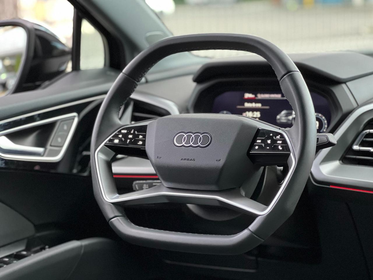 Audi Q4 e-tron 45 S line edition quattro 286cv