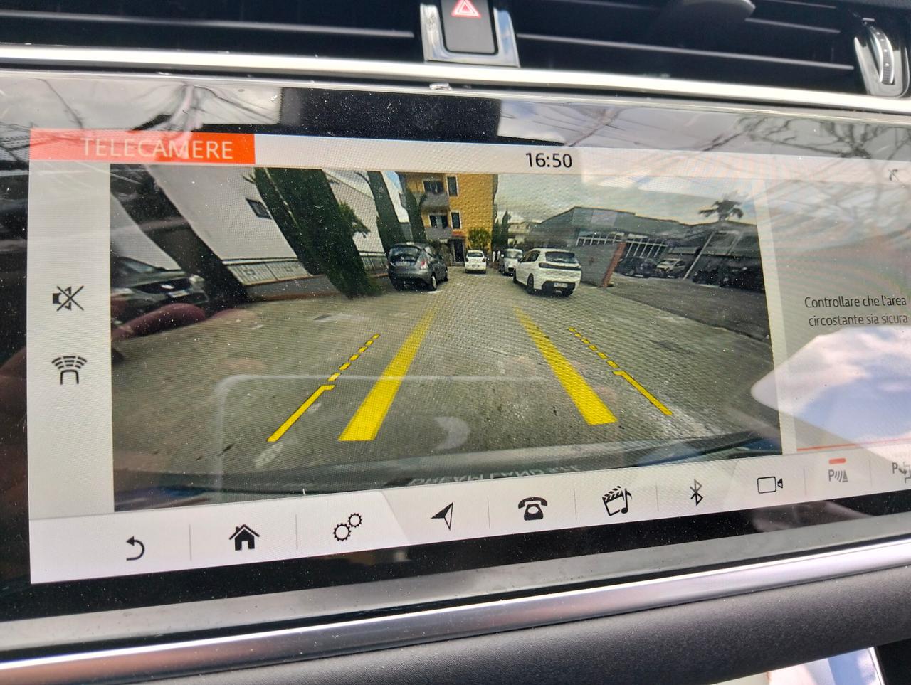Rover Range Evoque 2.0D 150cv 2019 SINISTRATA