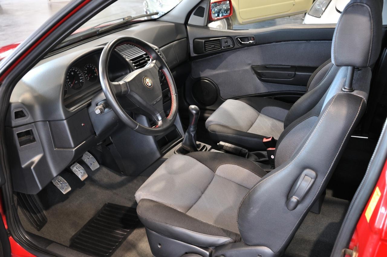 Alfa Romeo 145 2.0i 16V Twin Spark cat Quadrifoglio