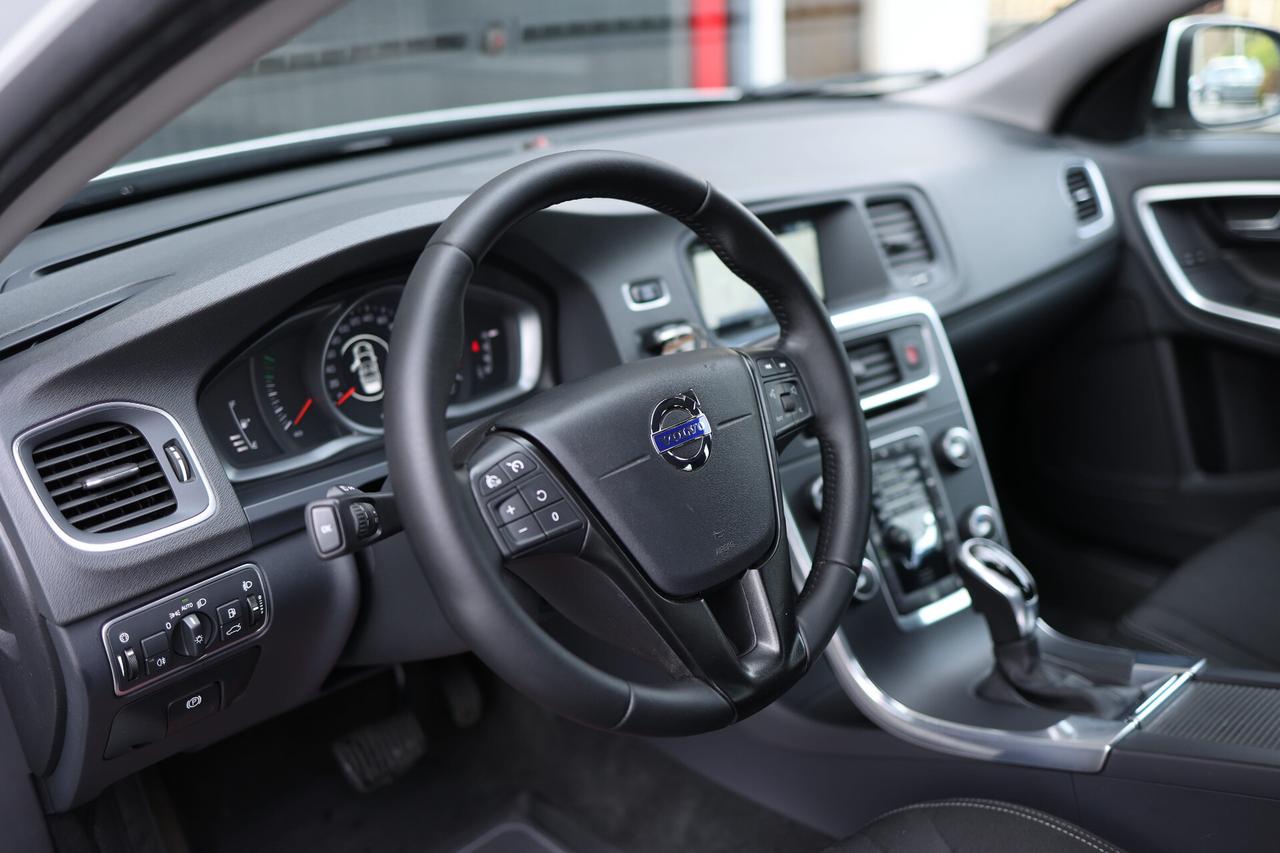 Volvo V60 Business geartronic