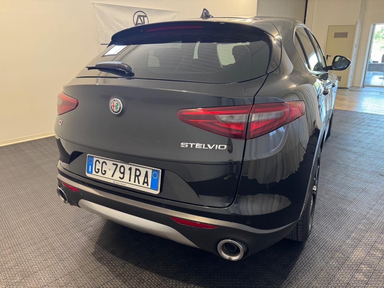 Alfa Romeo Stelvio 2.2 Turbodiesel 190 CV AT8 Q4 Business