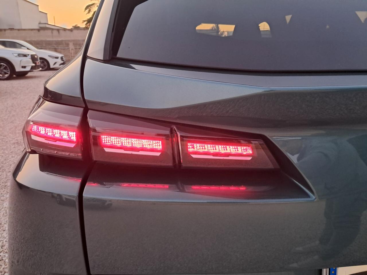 NEW Peugeot 308 HDi 130cv EAT8 Allure *LED-PELLE-NAVY*