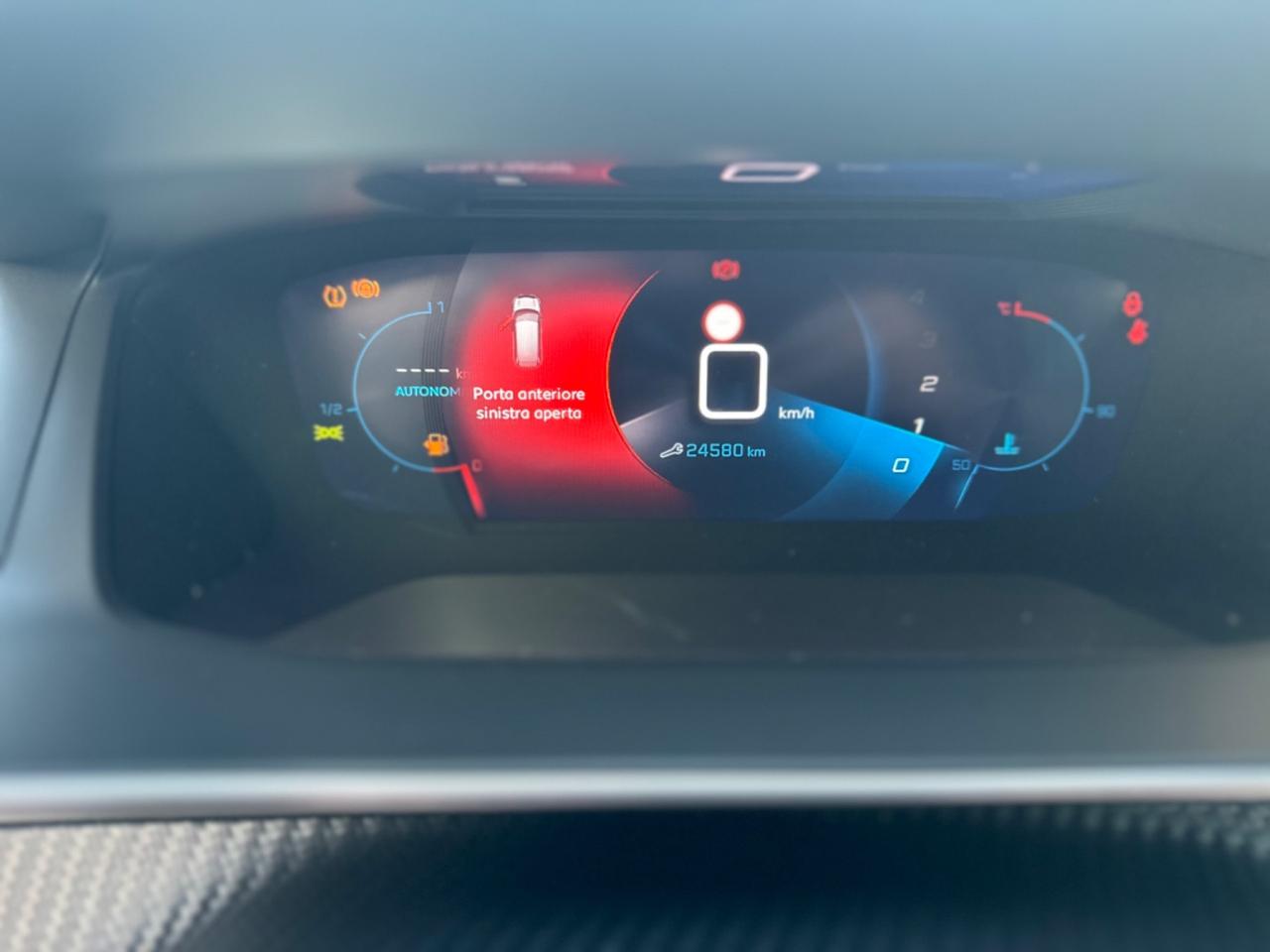 Peugeot 2008 BlueHDi 110 S&S Allure Pack 24.000 km!!!
