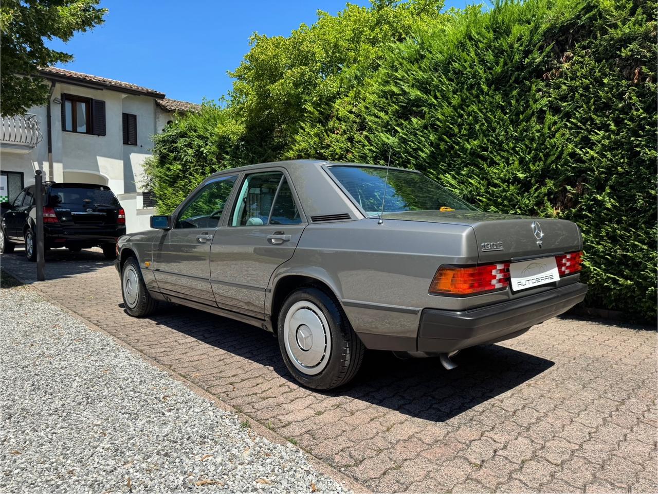 Mercedes-benz 190 2.0 E