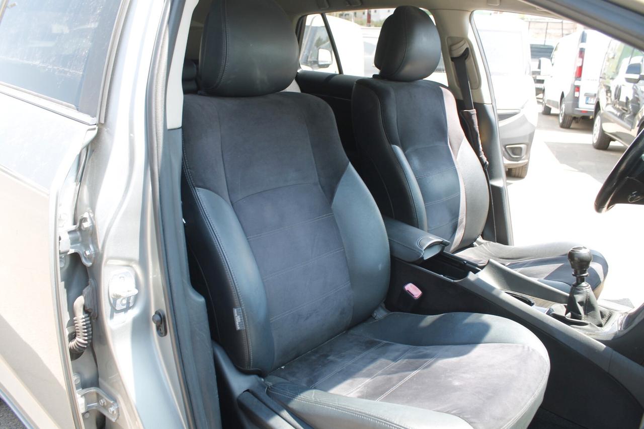 Toyota Avensis 2.0 D-4D Wagon Lounge OCCASIONE