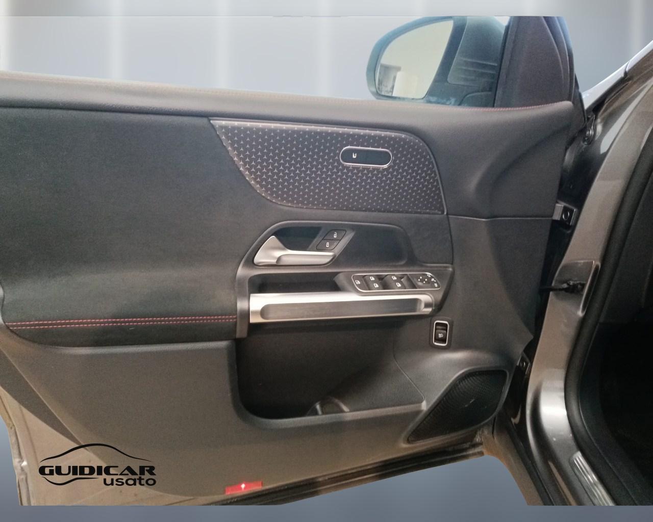 Mercedes-Benz GLB - X247 2023 - GLB 200 d AMG Line Premium auto