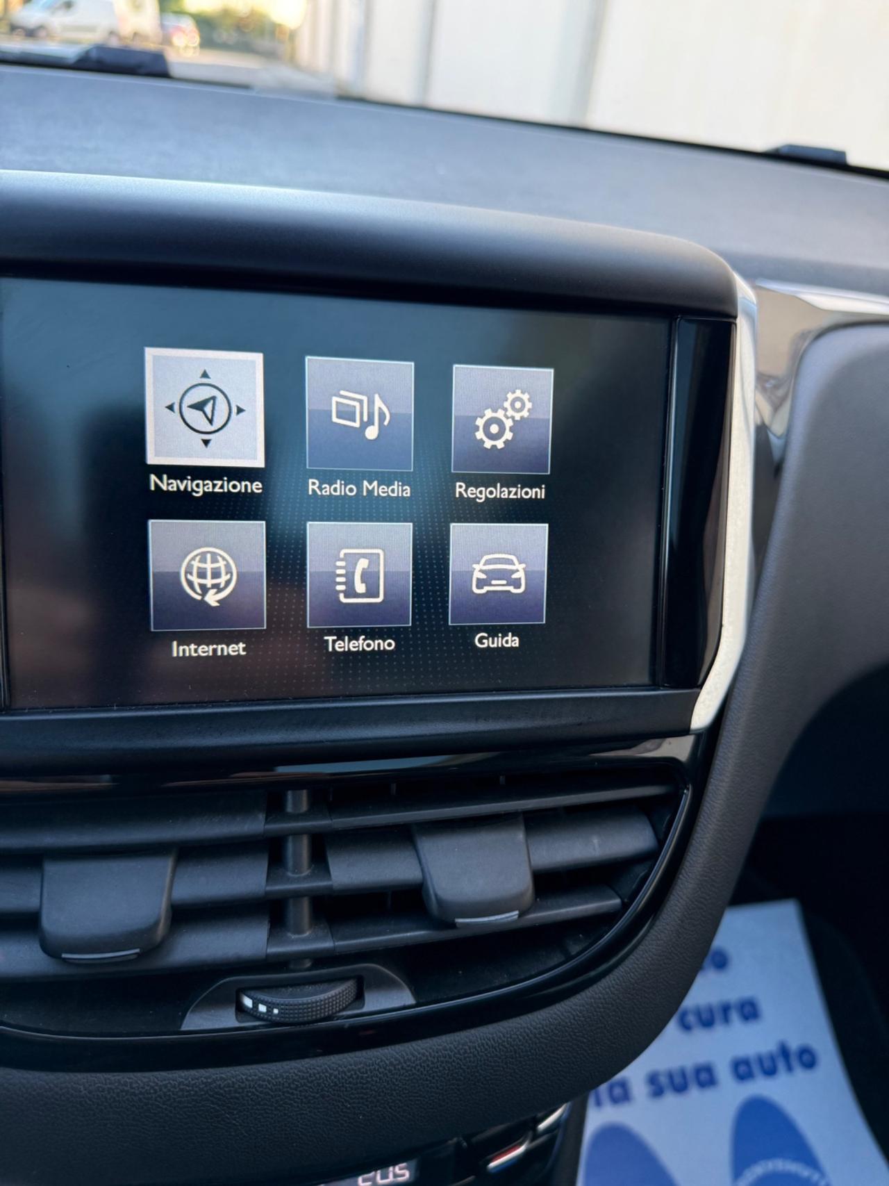 Peugeot 208 1.6 e-HDi 92 CV Stop&Start 3 porte Allure