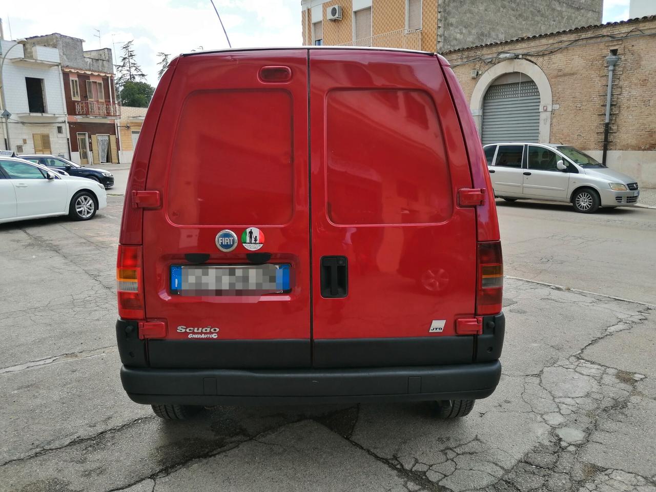 Fiat Scudo 2.0 JTD/109 Furgone Lusso 900kg