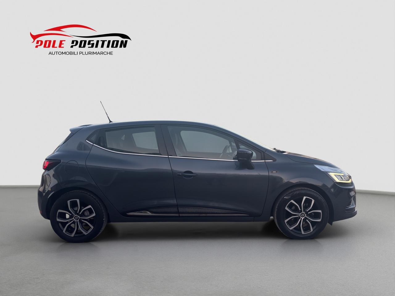 Renault Clio TCe 12V 90 CV GPL 5 porte Moschino Intens