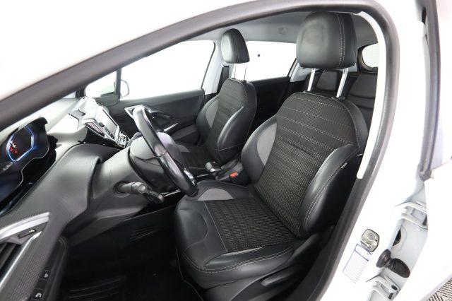 PEUGEOT 2008 2008 PureTech 82 S&S Allure