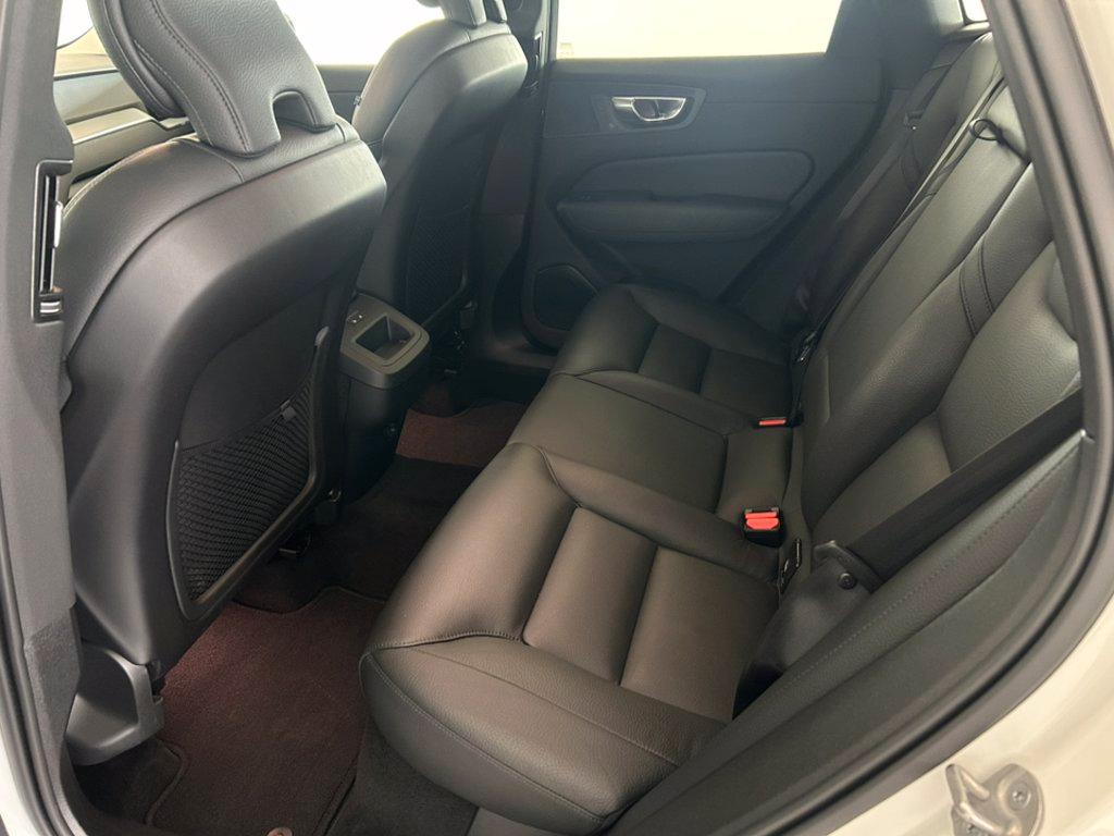 VOLVO XC60 2.0 b4 Plus Dark auto del 2024