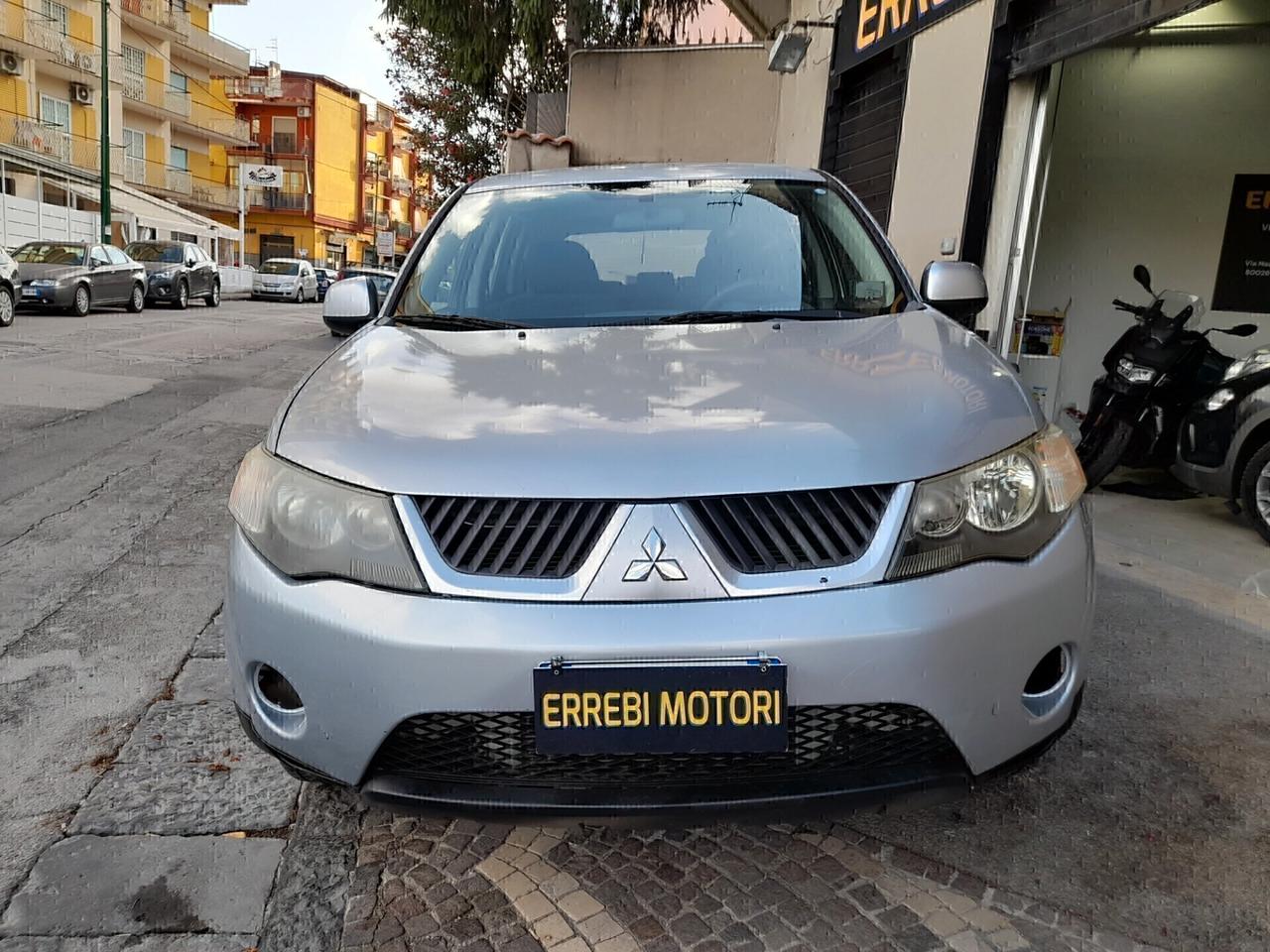 Mitsubishi Outlander 2.0 4X4