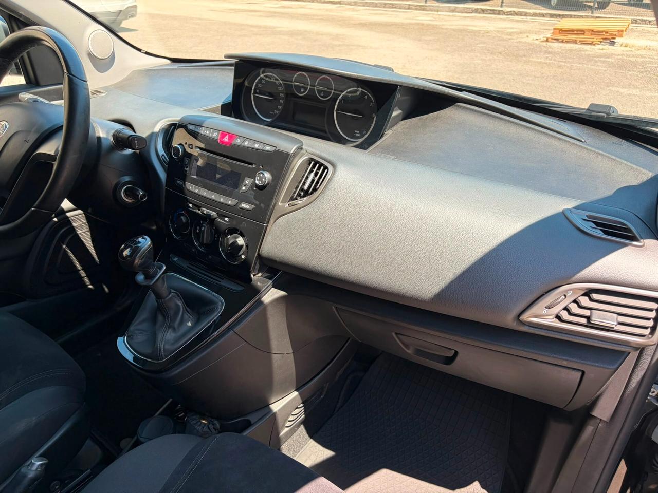 LANCIA YPSILON 1.2 GPL 5 PORTE ECOCHIC 94.000 KM