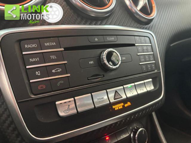 MERCEDES-BENZ A 200 d Automatic Premium