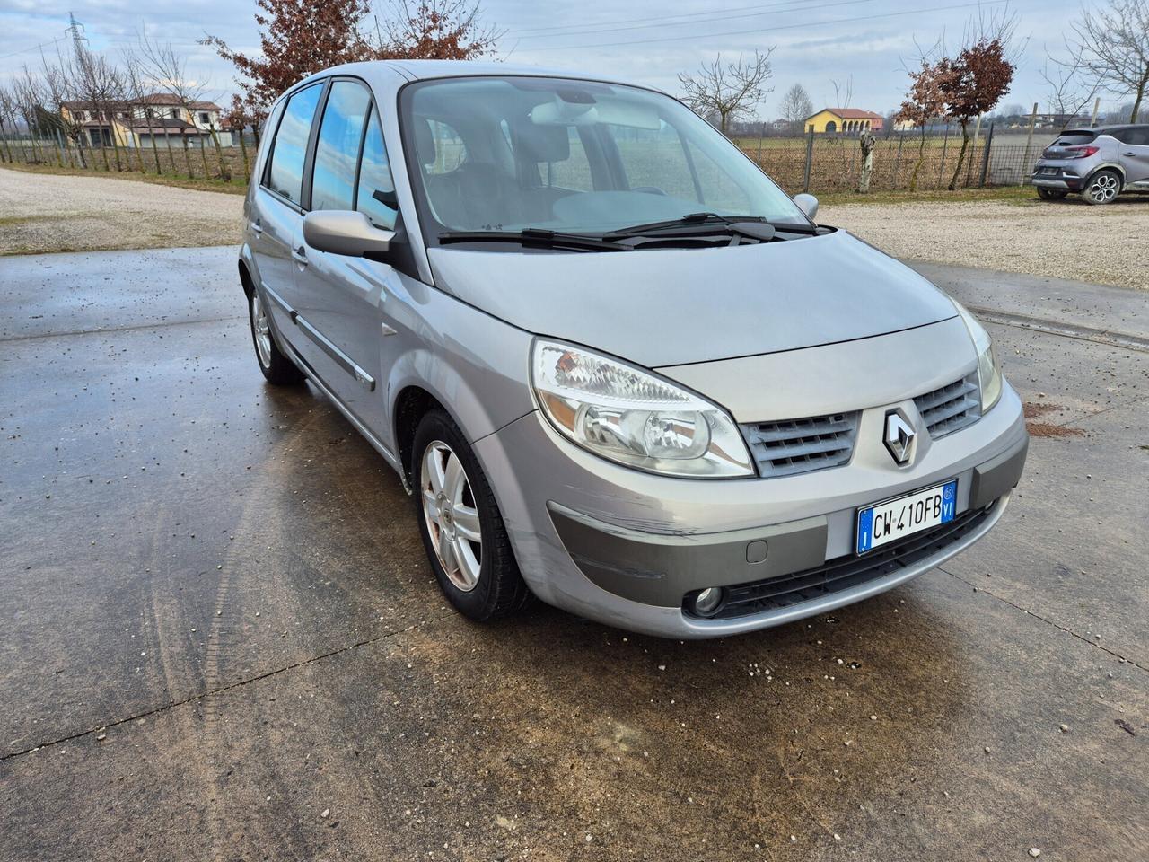 Renault Scenic Scénic 1.5 dCi/100CV Confort neopat