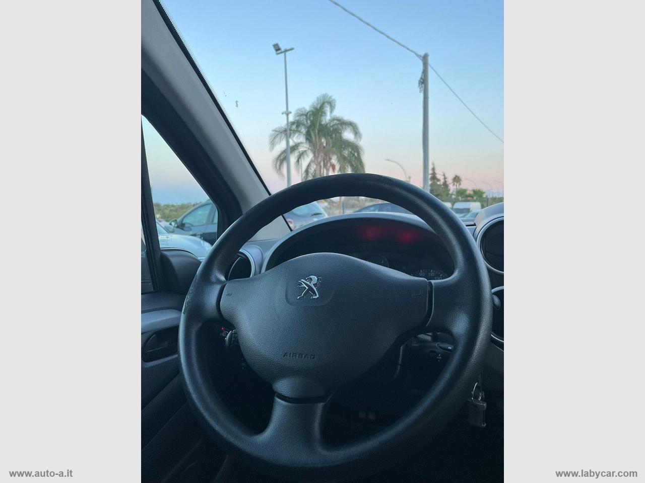 PEUGEOT Partner Tepee VTi 120 Active