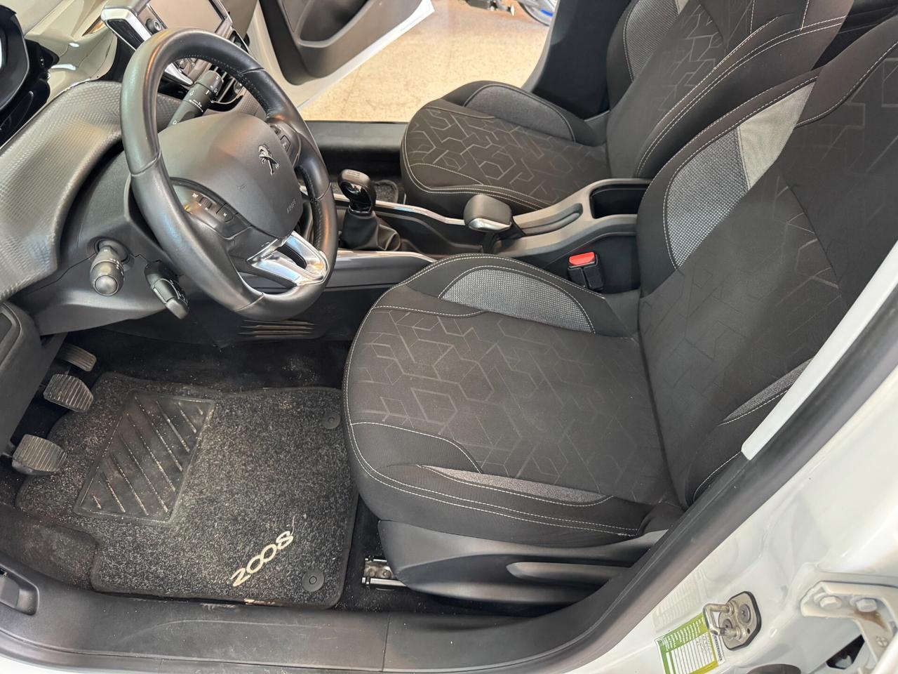 Peugeot 2008 PureTech 82 cv. Allure OK NEOPATENTATI