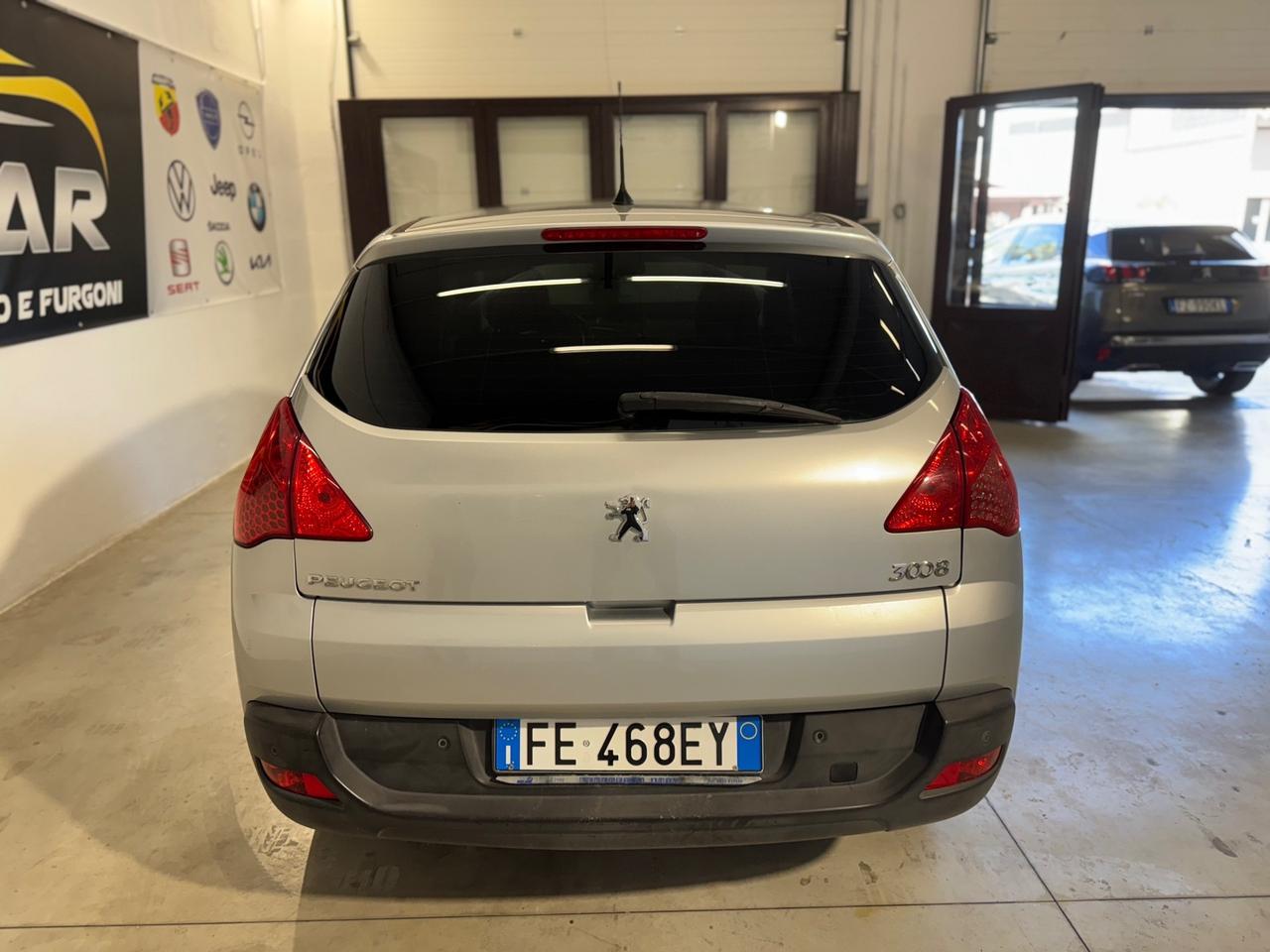 Peugeot 3008 2.0 HDi 150CV Business