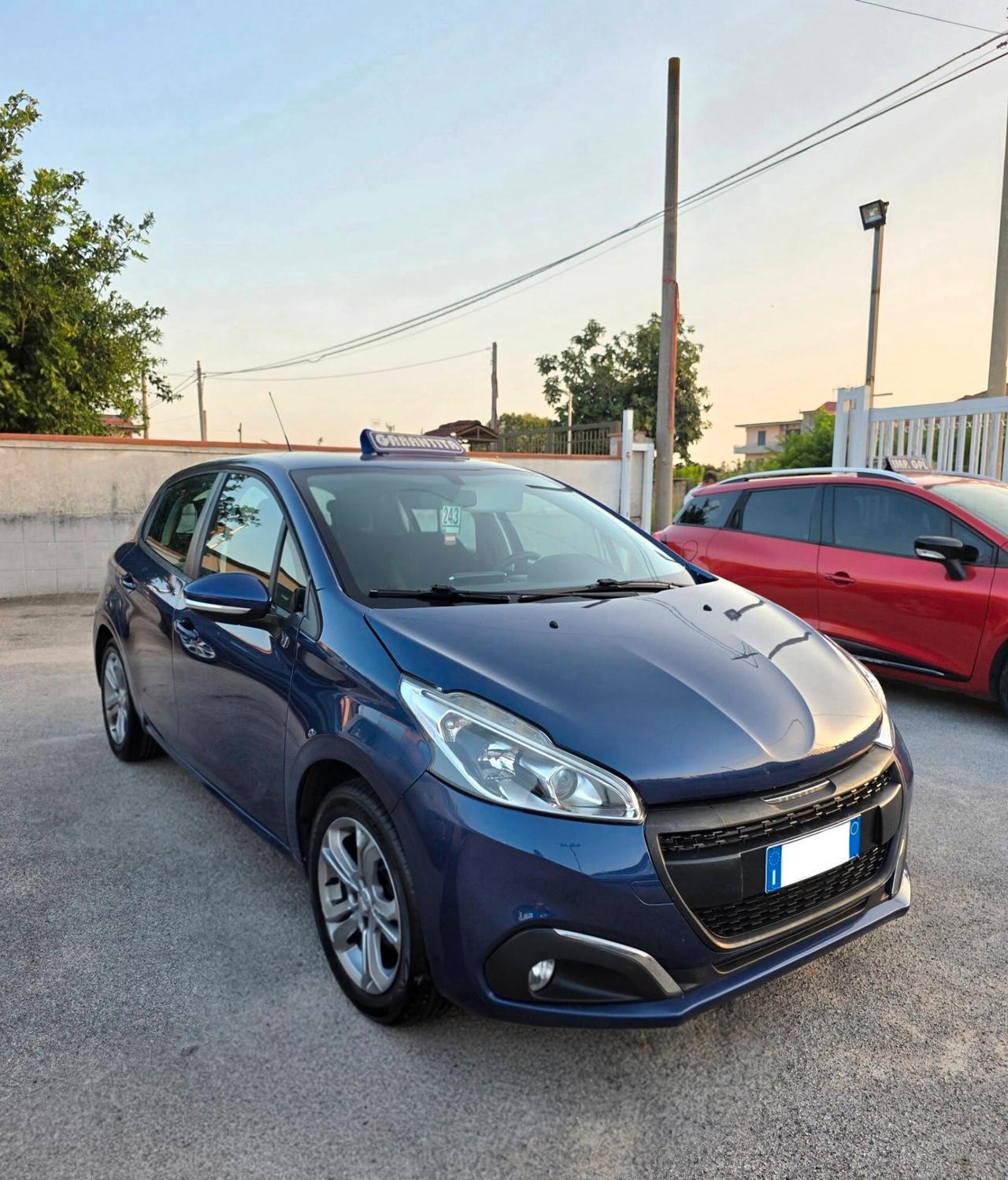 Peugeot 208 1.2 bz 5 porte Allure con 95.000 Chilometri