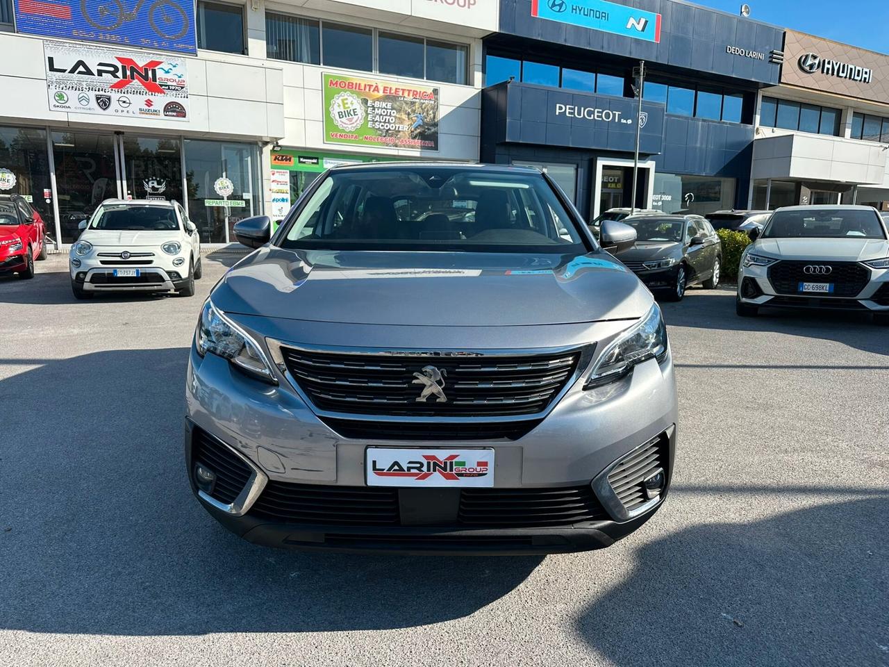 Peugeot 5008 BlueHDi 130 S&S Allure
