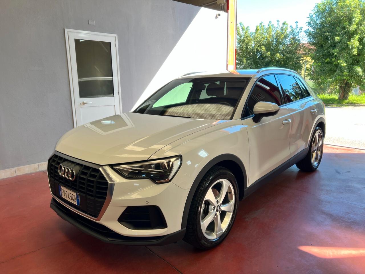 Audi Q3 35 TDI S tronic Business Advanced
