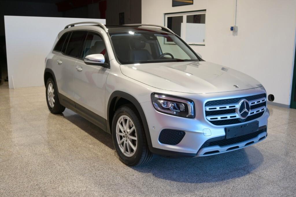 MERCEDES-BENZ GLB 180D 115CV AUTOMATIC BUSINESS SOLUTION ( FARI LED - TETTO PANORAMICO APR. - CRUISE - PELLE - NAVI PREMIUM - PARK ASSIST - TELECAMERA POST. )