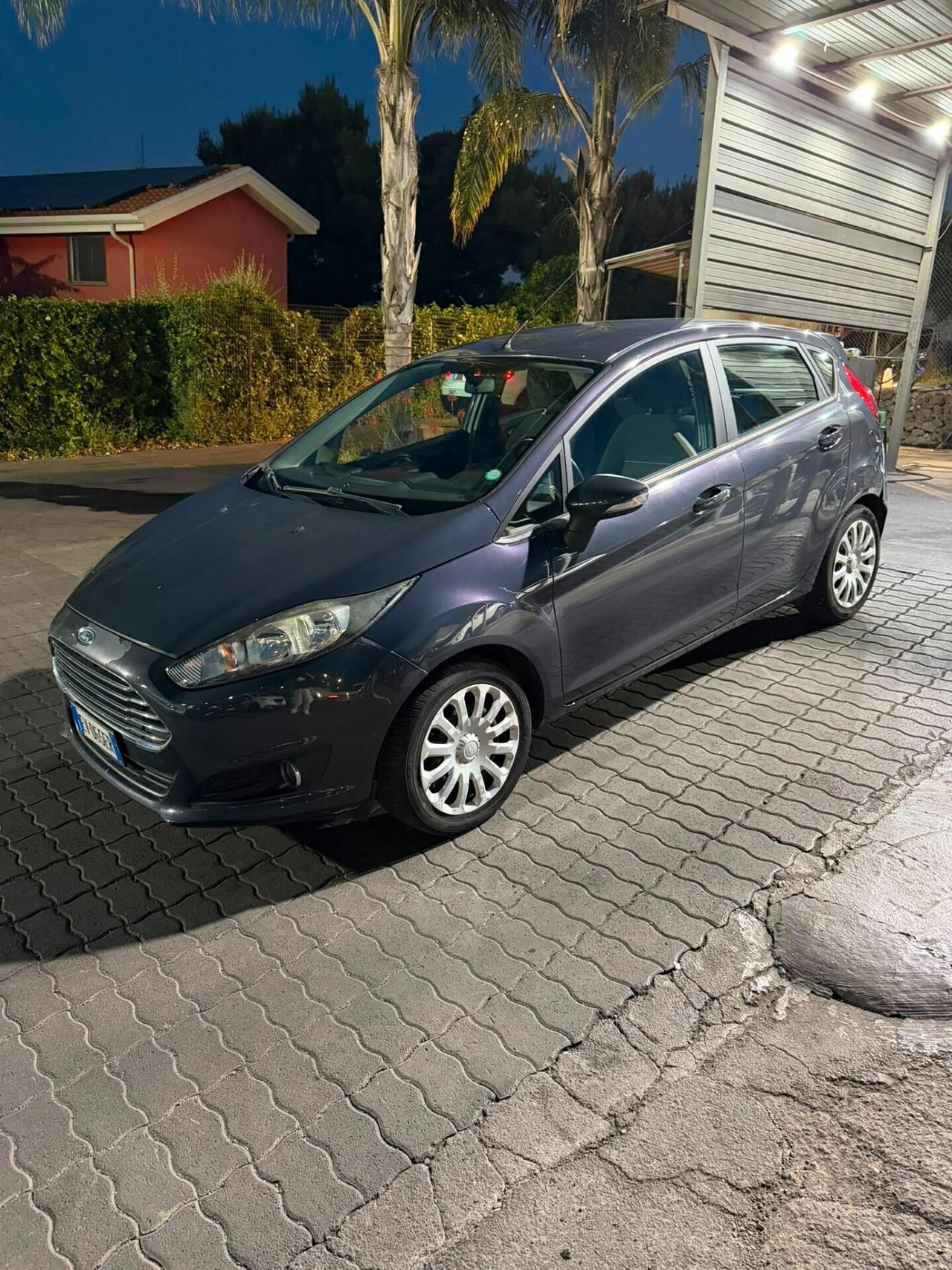 Ford Fiesta 1.5 TDCi 75CV 5 porte Titanium