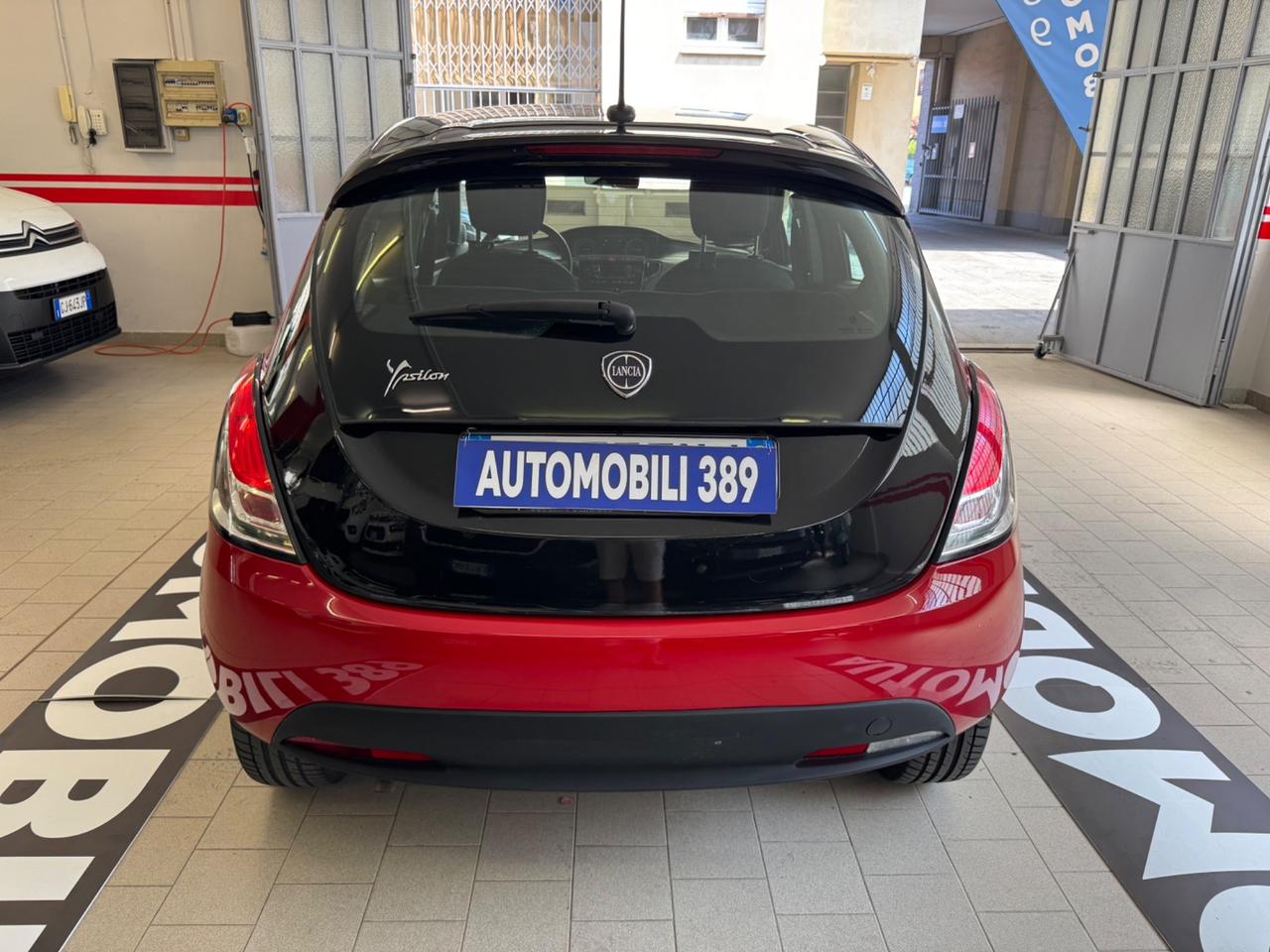 Lancia Ypsilon 1.2 69 CV 5 porte S&S Elefantino Blu