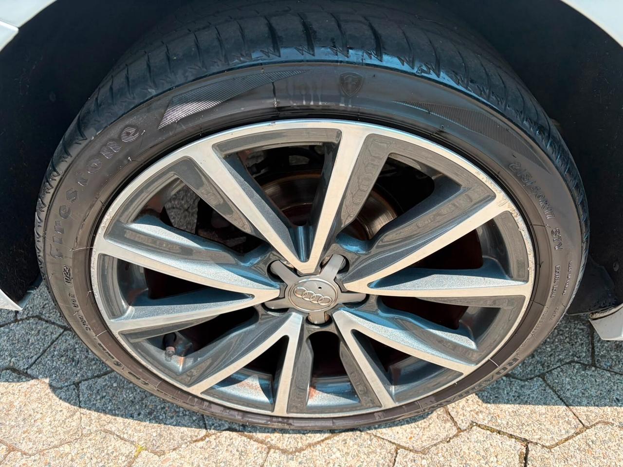 Audi A1 1.0 TFSI ultra S tronic*S-LINE*EURO6