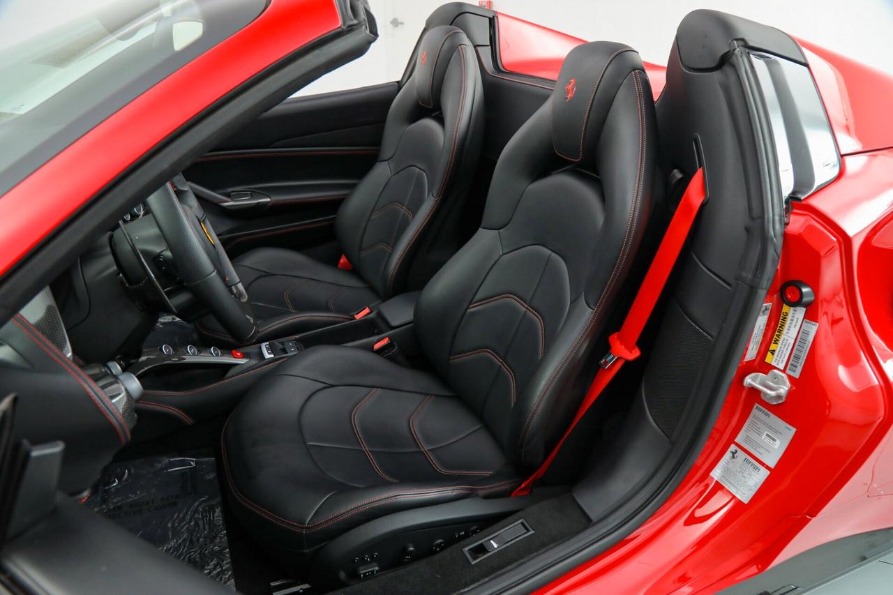 Ferrari 488 Spider NOLEGGIO LUNGO TERMINE - LEASING FULL INCLUSIVE