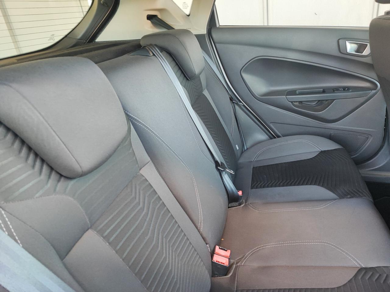 Ford Fiesta 1.4 5 porte Bz.- GPL