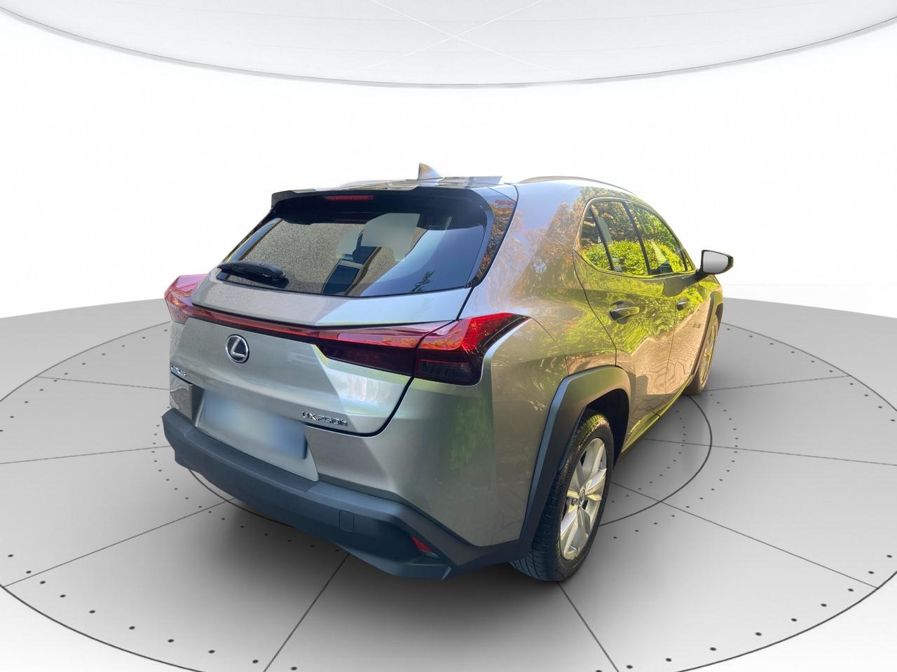 LEXUS UX 250h 2.0 Business 2wd cvt