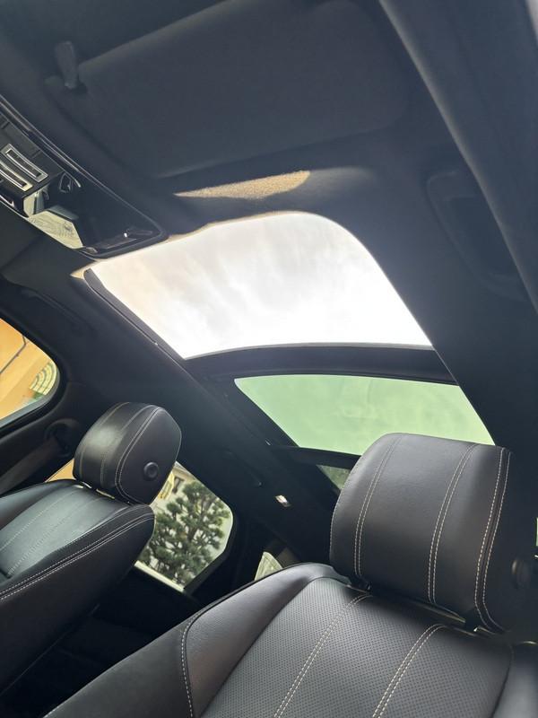 Land Rover Range Rover Velar 2.0d i4 R-Dynamic 240cv auto FULL LED-TETTO-NAVI-21"