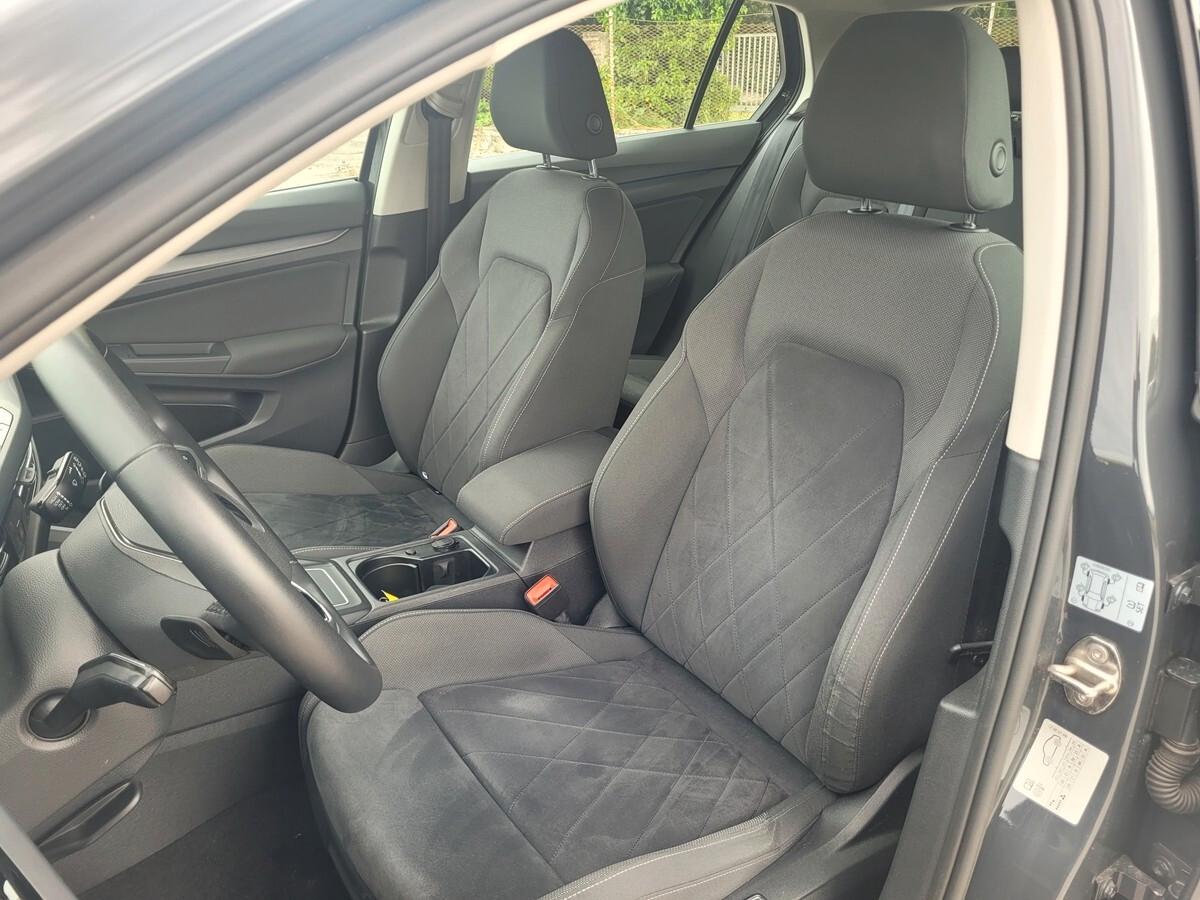 Volkswagen Golf 1.5 TGI DSG Style