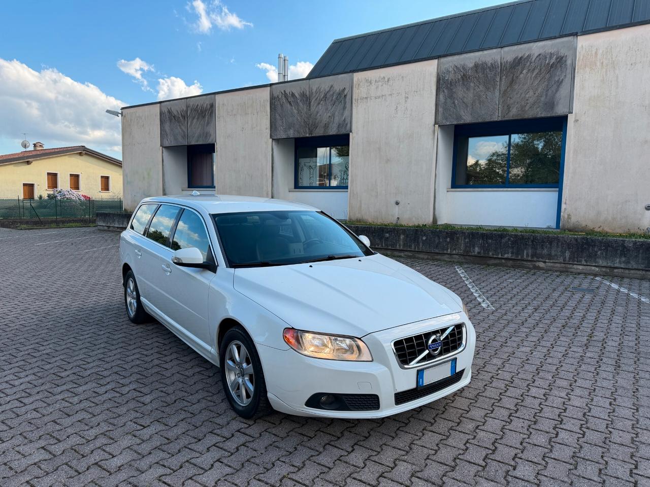 Volvo V70 D3 2.0d Summum FULL EURO5