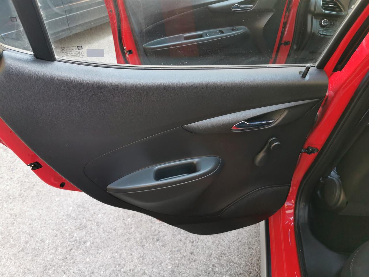 Opel Karl Rocks 1.0 75 CV