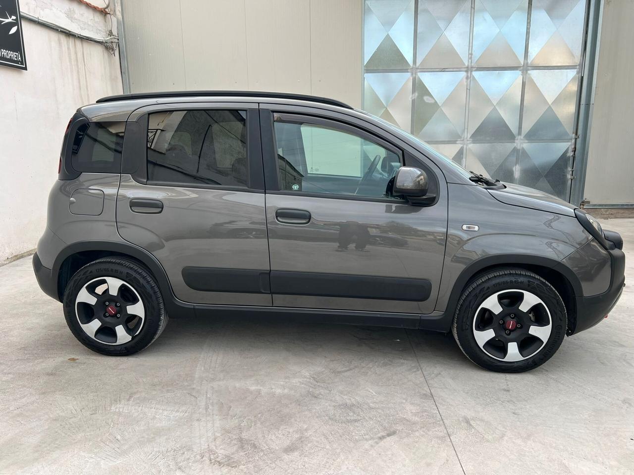 FIAT PANDA 1.0 HYBRID 69CV 2023!!! CITY CROSS!!!