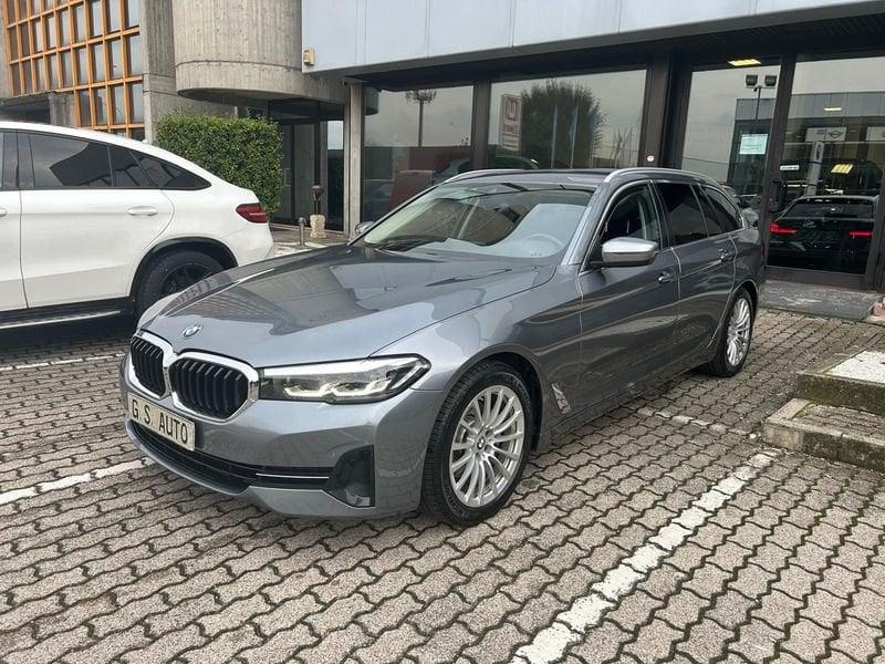 BMW Serie 5 520d Touring mhev 48V xdrive Business auto