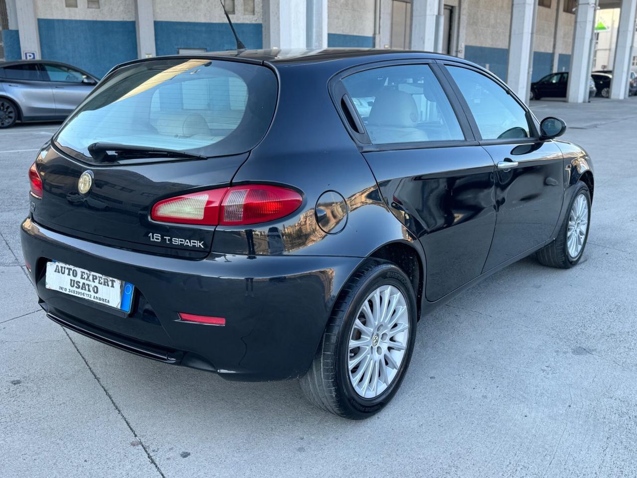 Alfa Romeo 147 1.6 16V TS 5P. Distinctive 45.000km