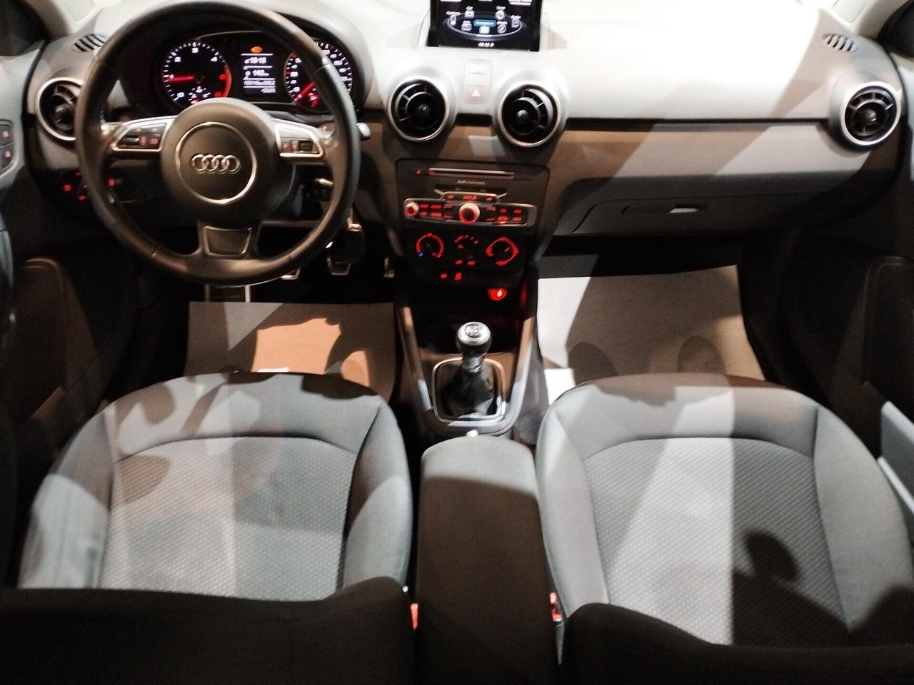 Audi A1 Sportback 1.6 tdi Sport