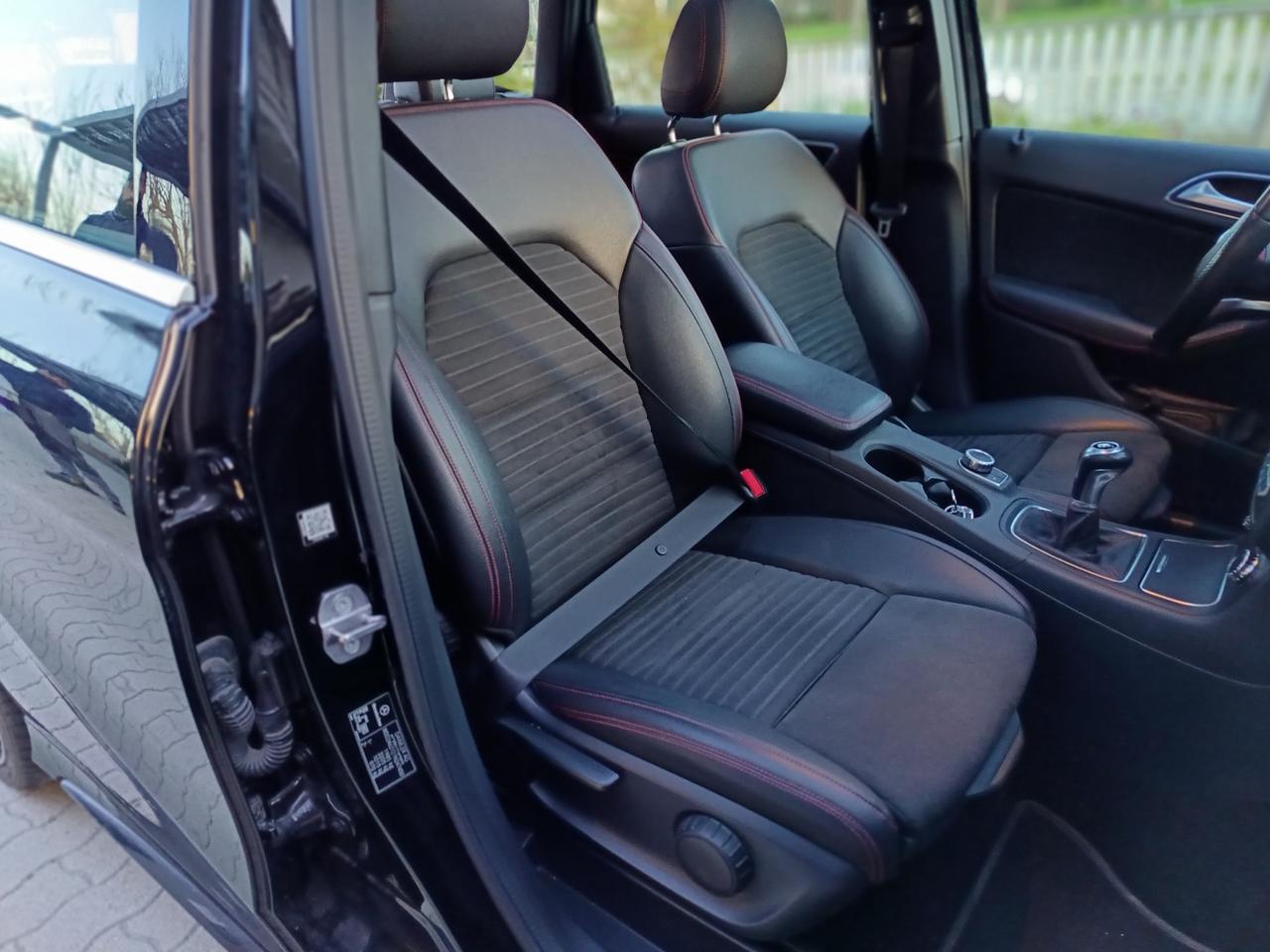 MERCEDES-BENZ B 180 D Sport AMG