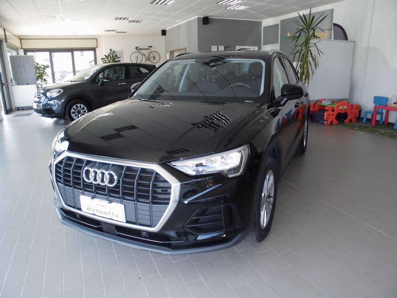 Audi Q3 35 TDI S tronic Business Advanced