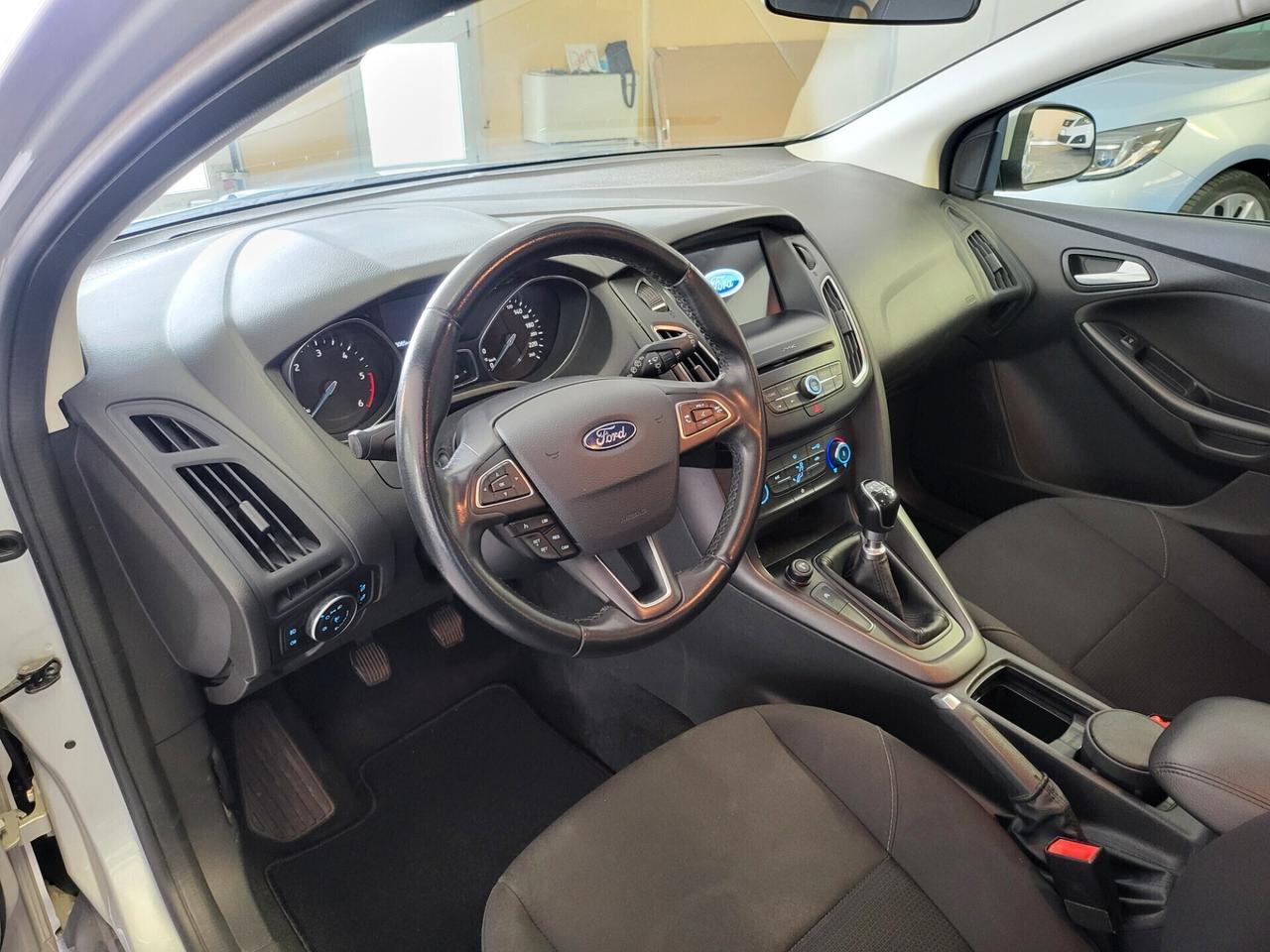 Ford Focus 1.5 TDCi 120 CV Start&Stop SW AUTOCARRO N1 4posti