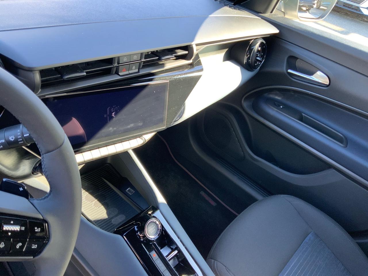 Alfa Romeo Junior 1.2 136 CV Hybrid eDCT6