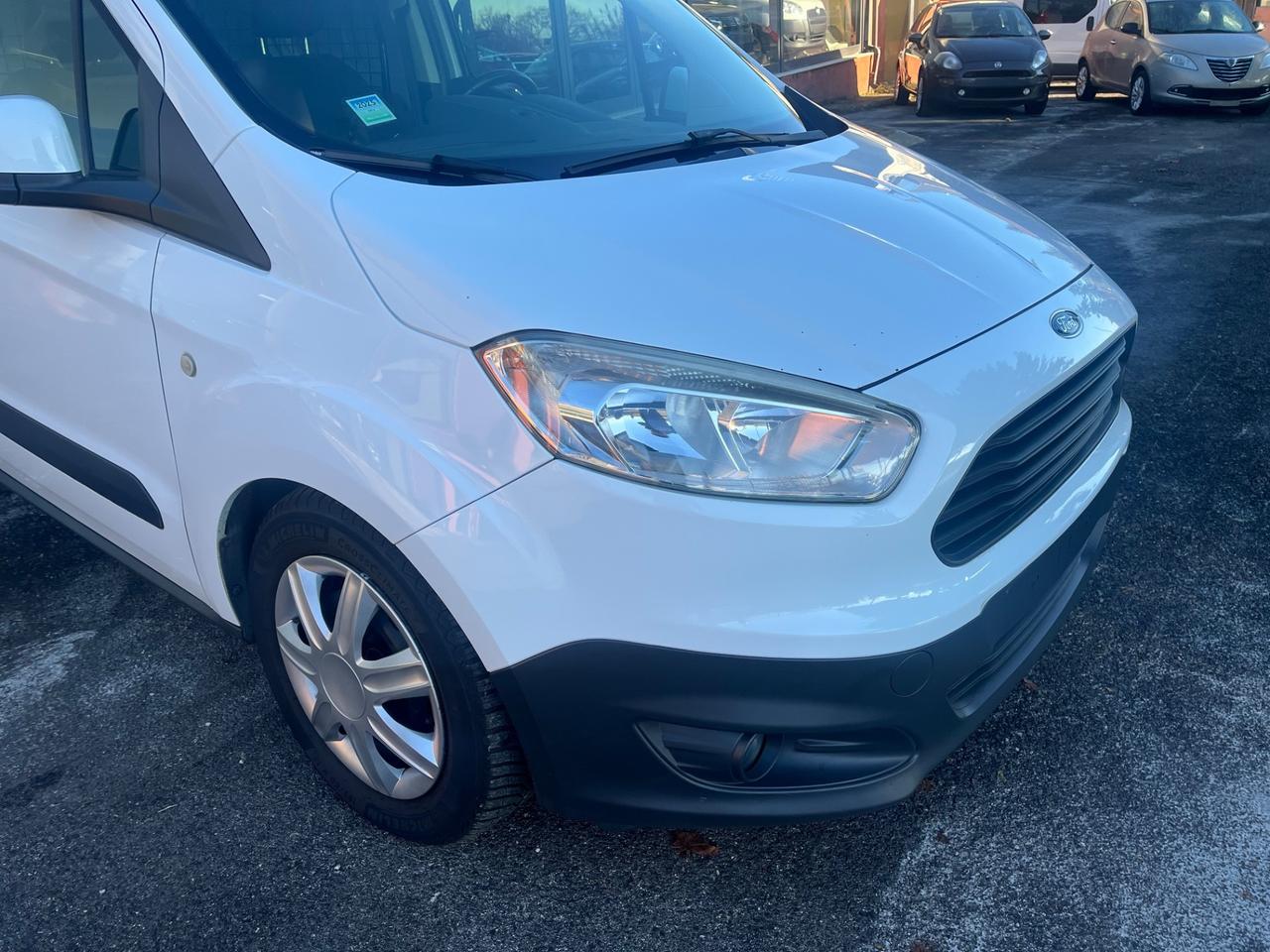 Ford Transit Courier 1.5 TDCI 75 CV-solo km 81000-