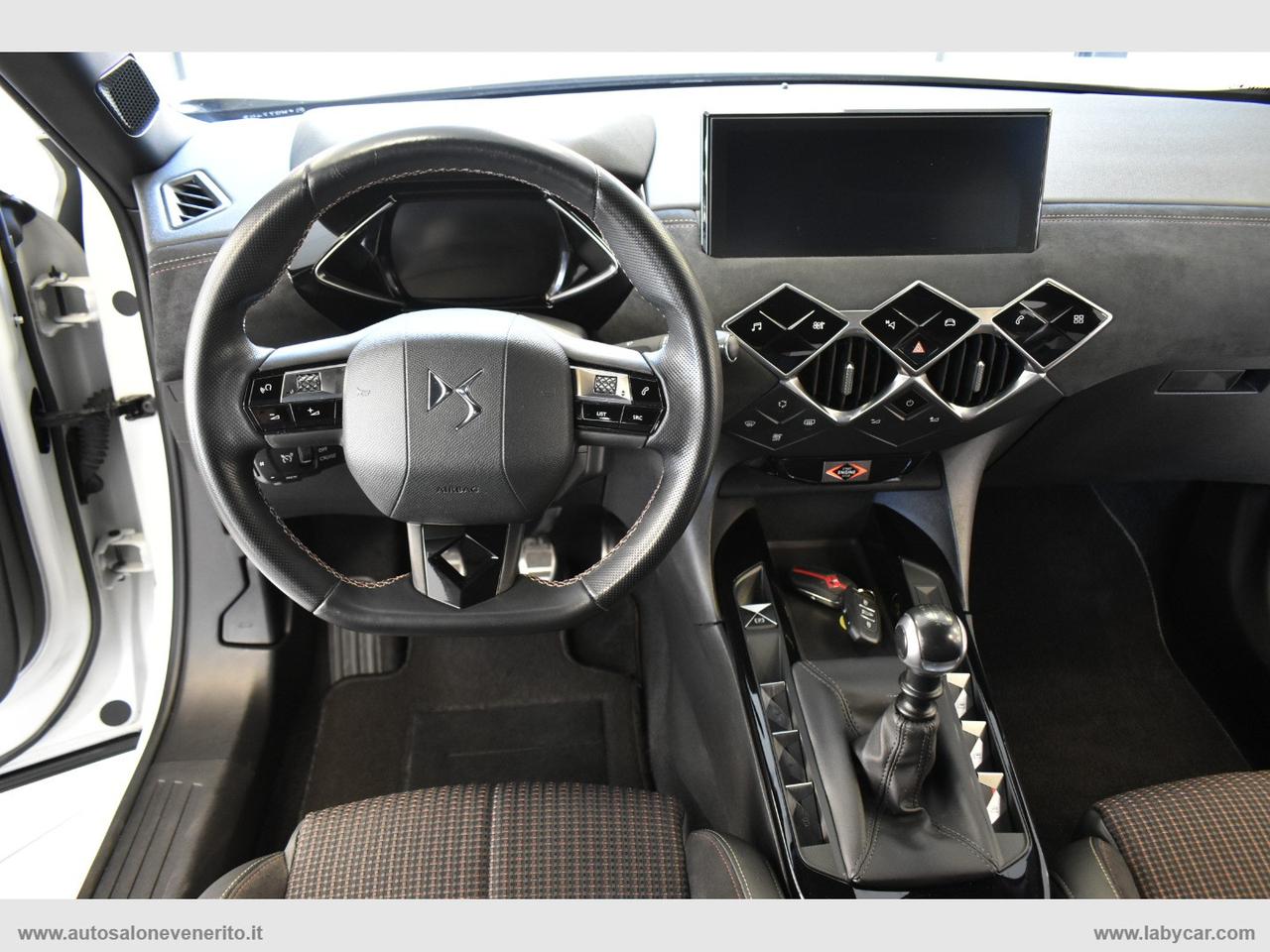 DS AUTOMOBILES DS 3 Crossback BlueHDi 100 Perform. Line