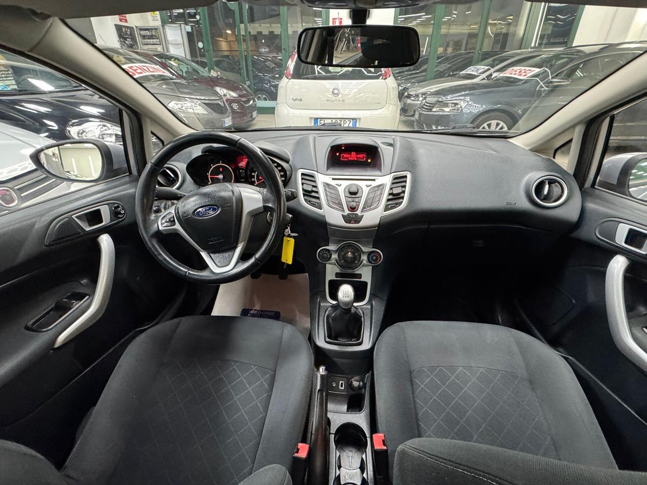 Ford Fiesta 1.4 TDCi 70CV 5 porte Titanium